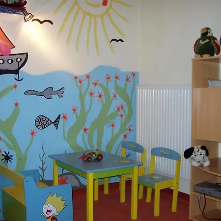 Gasthof-pension Alt Kirchheim بيت ضيافة 3*