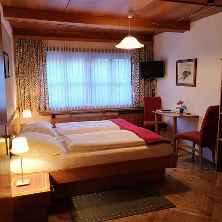 Gasthof-pension Alt Kirchheim Gasthof 3*